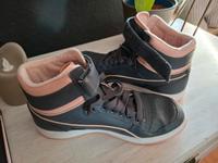 sneaker puma Größe 38.5 gefüttert Sachsen-Anhalt - Niedere Börde Vorschau
