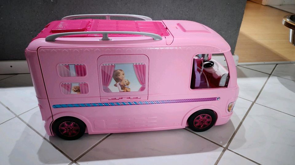 Barbie Dreamcamper in Au