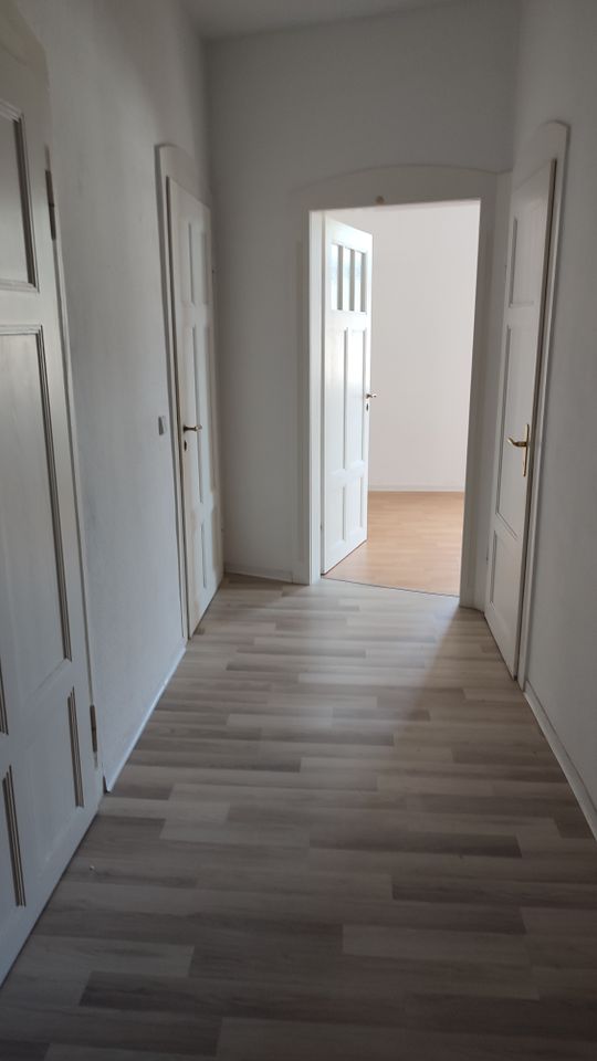 3 Raum Wohnung mit Balkon, Lift, Blick ins Grüne, 64 m² 1.Etage 3 in Chemnitz