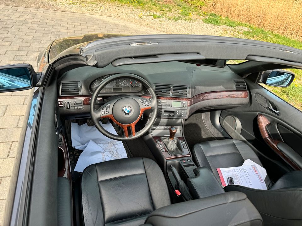 BMW e46 Cabrio in Rot an der Rot