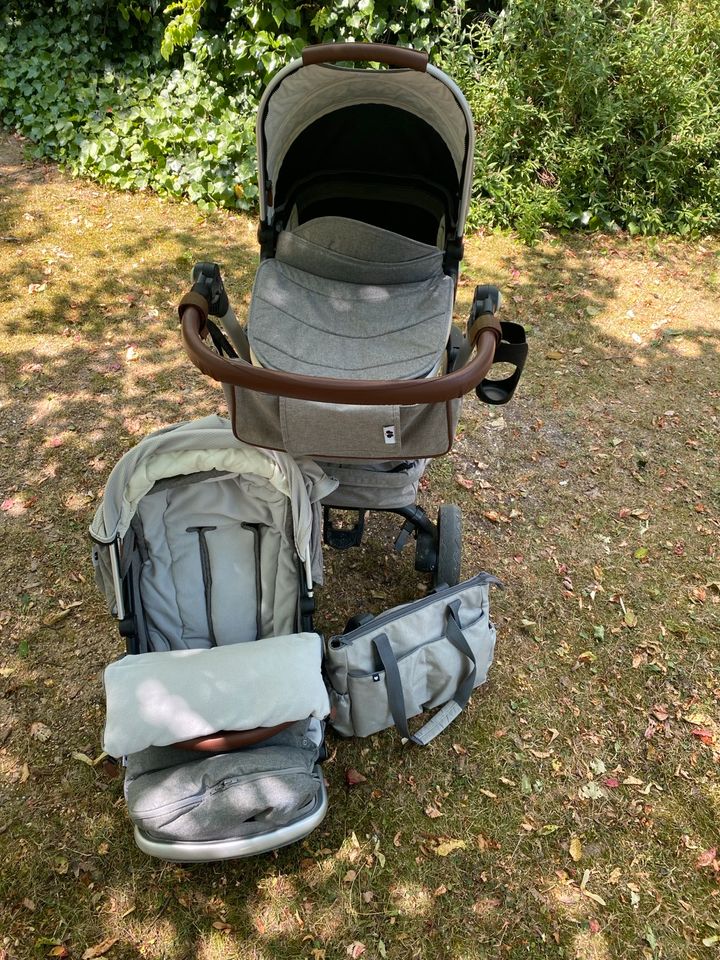 Kombi-Kinderwagen von Bonavi in Neubiberg