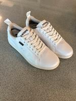 Lacoste Carnaby Sneaker , gore-tex NEU Hessen - Darmstadt Vorschau