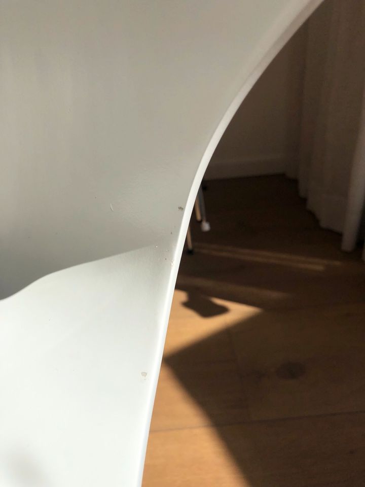 4 schöne Stühle fürs Esszimmer - weiß lackiert in Wiesbaden