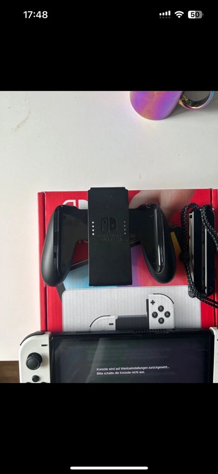 Sehr neue Nintendo Switch Oled VB in Haiger