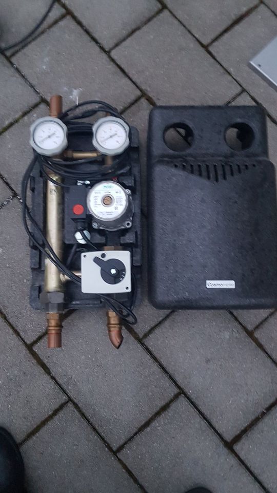 Zweikreis Verteilung Cosmo Therm mit Pumpe WILO Typ RS256-3 P in Cuxhaven