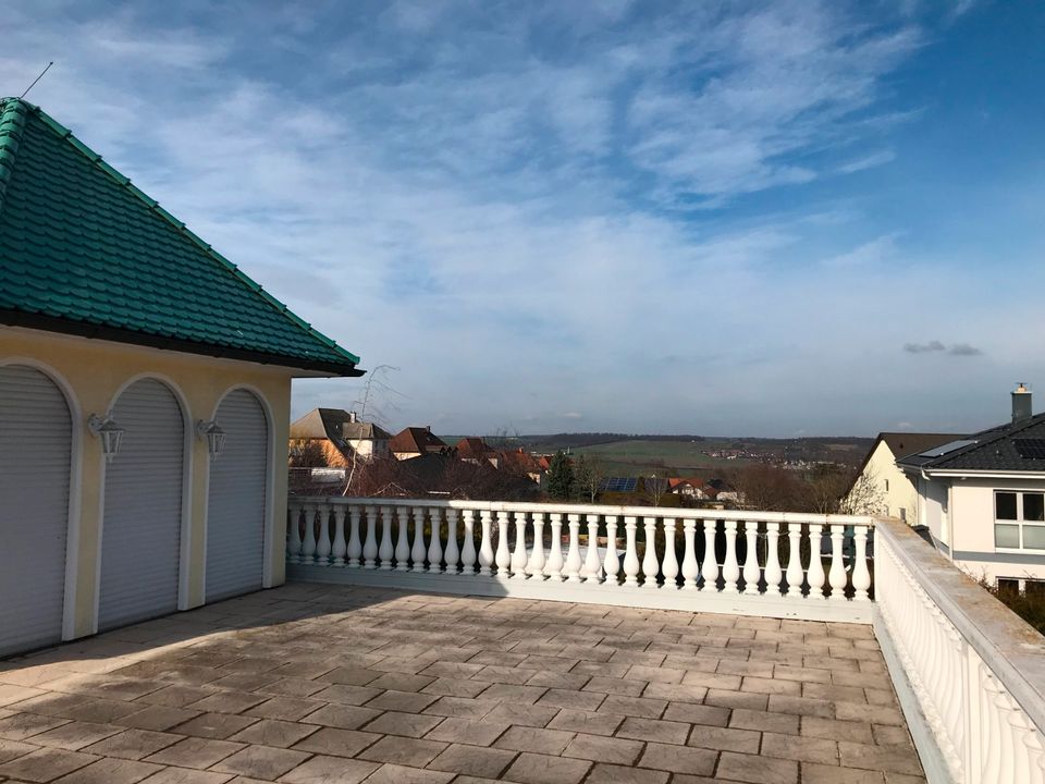 Besondere Immobilie in Naumburg/ OT Schönburg mit Fernblick! in Naumburg (Saale)