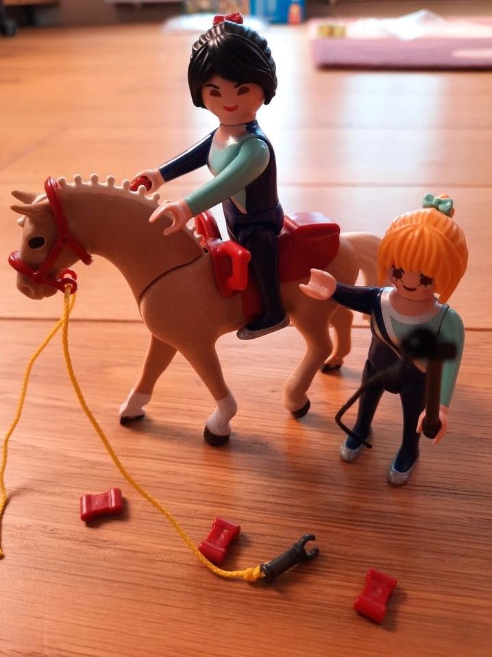 PLAYMOBIL Country 6933 Voltigier-Training mit Pferd und Reiter in Jena