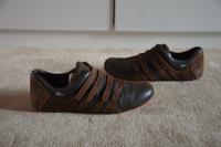 LACOSTE Damen LEDER Sneakers Sport Freizeitschuhe Gr 39 TOP braun München - Thalk.Obersendl.-Forsten-Fürstenr.-Solln Vorschau