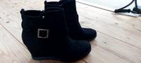 Stiefeletten mit Absatz Sachsen - Radebeul Vorschau
