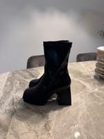 NA-KD Stiefeletten in schwarz in Gr. 37 Hessen - Hanau Vorschau