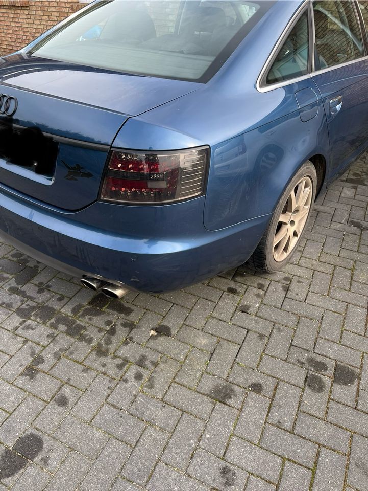 Audi A6 3.2L V6 Metallic Blau in Satrup