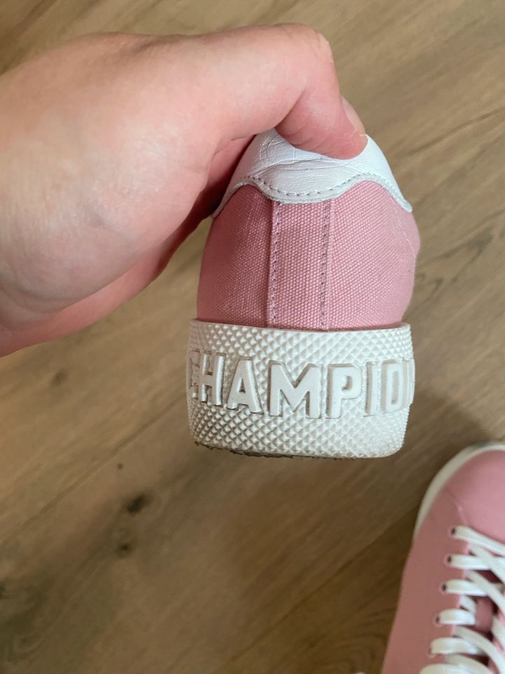 Champion Sneaker Größe 41 rosa / weiß in Künzell