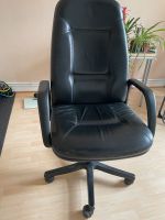PC Stuhl Gaming Stuhl Bürostuhl mit Rollen und Leder gebraucht Bielefeld - Bielefeld (Innenstadt) Vorschau