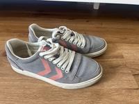 Hummel Sneaker Schuhe 37 grau rosa Skater Nordrhein-Westfalen - Witten Vorschau