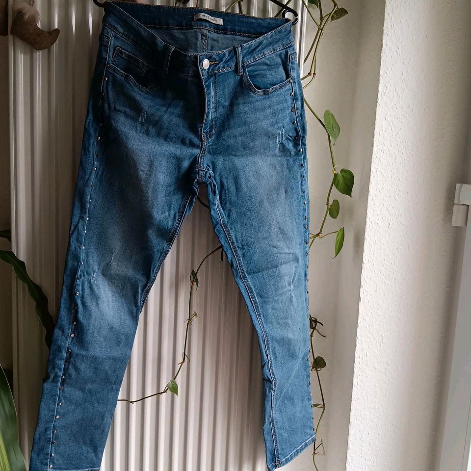 Damenjeans NEU Gr.40 Elasthan in Essen