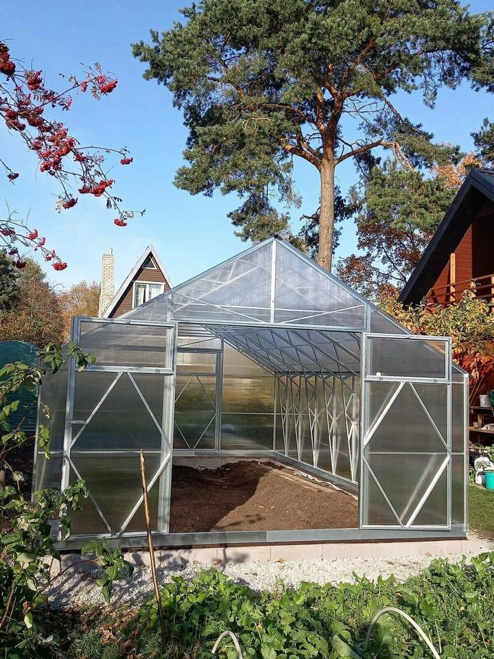 Gewächshaus Premium House Mit 10 mm Polycarbonatbeschichtung. in Wiesbaden