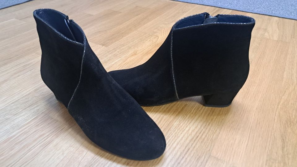 Schicke Kämpgen  Damen Stiefeletten schwarz Gr. 39 neuwertig in Zornheim