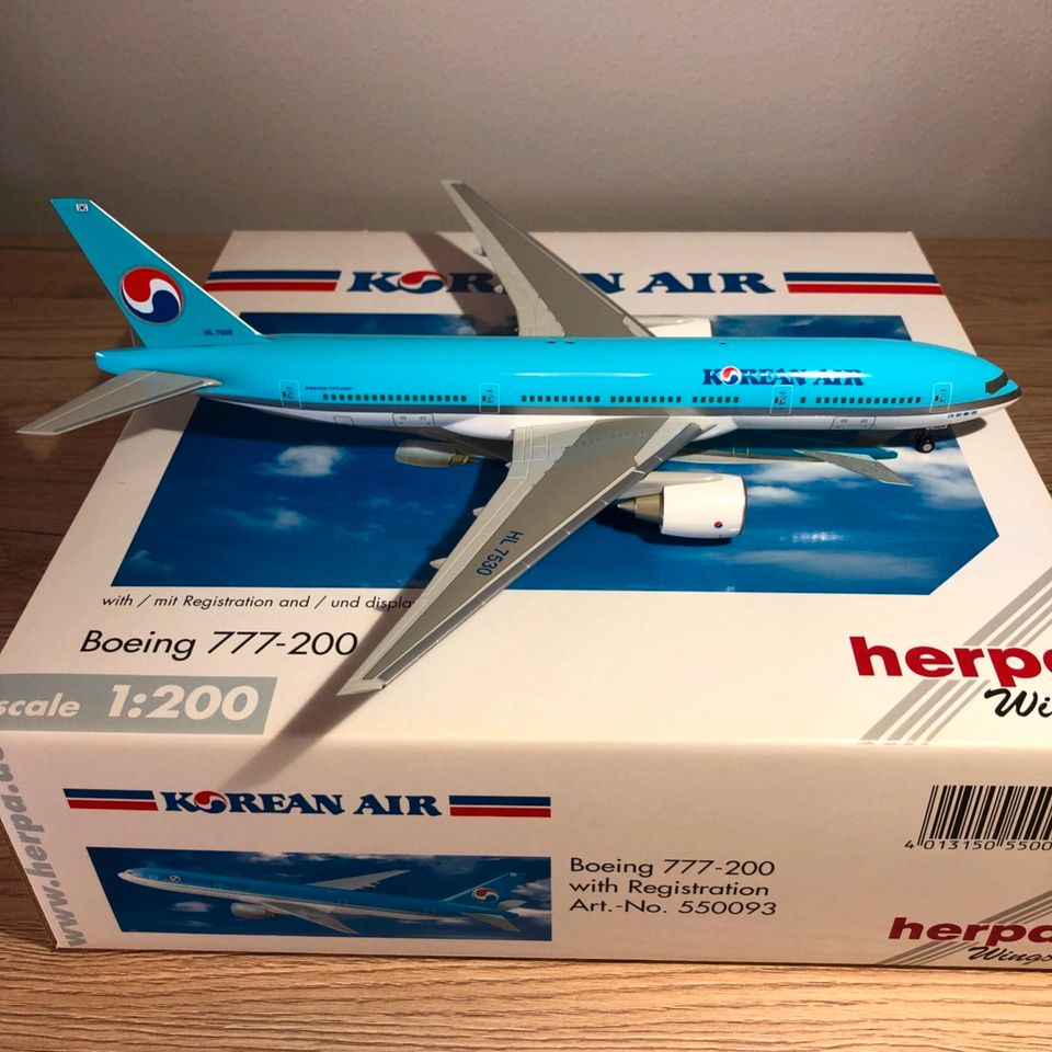 Herpa 550093 HL7530 Boeing 777-200 Korean Air 1:200