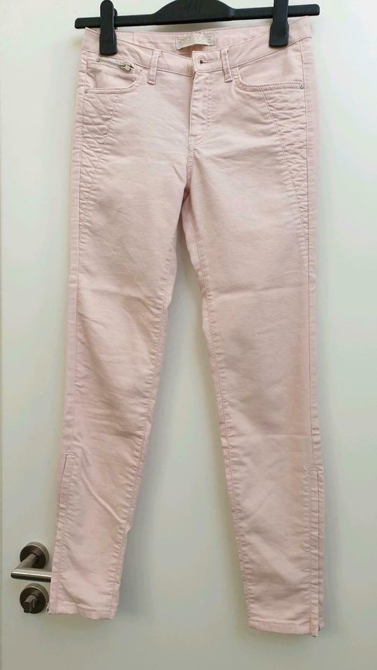 Zara Hose Jeans rosa Größe 36 in Frankfurt am Main