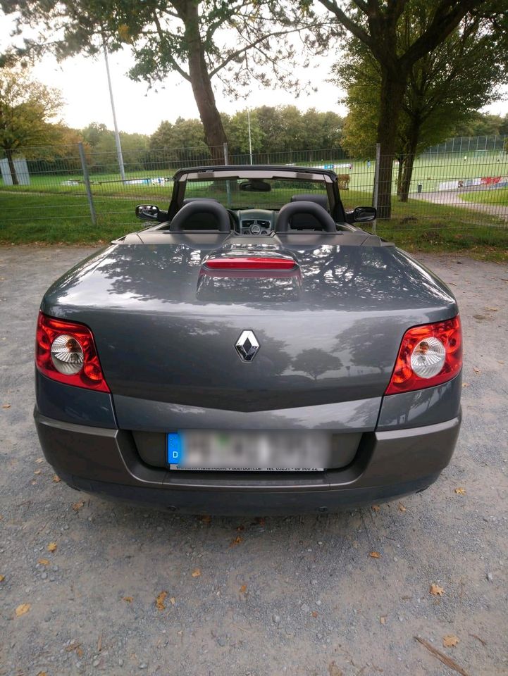 Renault Megane 2 CC Cabrio "Top Zustand" in Paderborn
