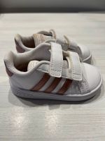 Adidas Grand Court Turnschuhe Sneaker Gr 21 weiß rotgold Nordrhein-Westfalen - Monschau Vorschau