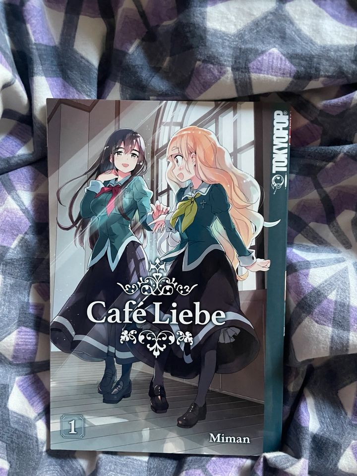 Manga : Café Liebe | Teil 1 in Hamburg