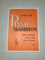 PIANO-AKKORDEON Buch Teil 2von 1980 Mecklenburg-Vorpommern - Bentzin Vorschau