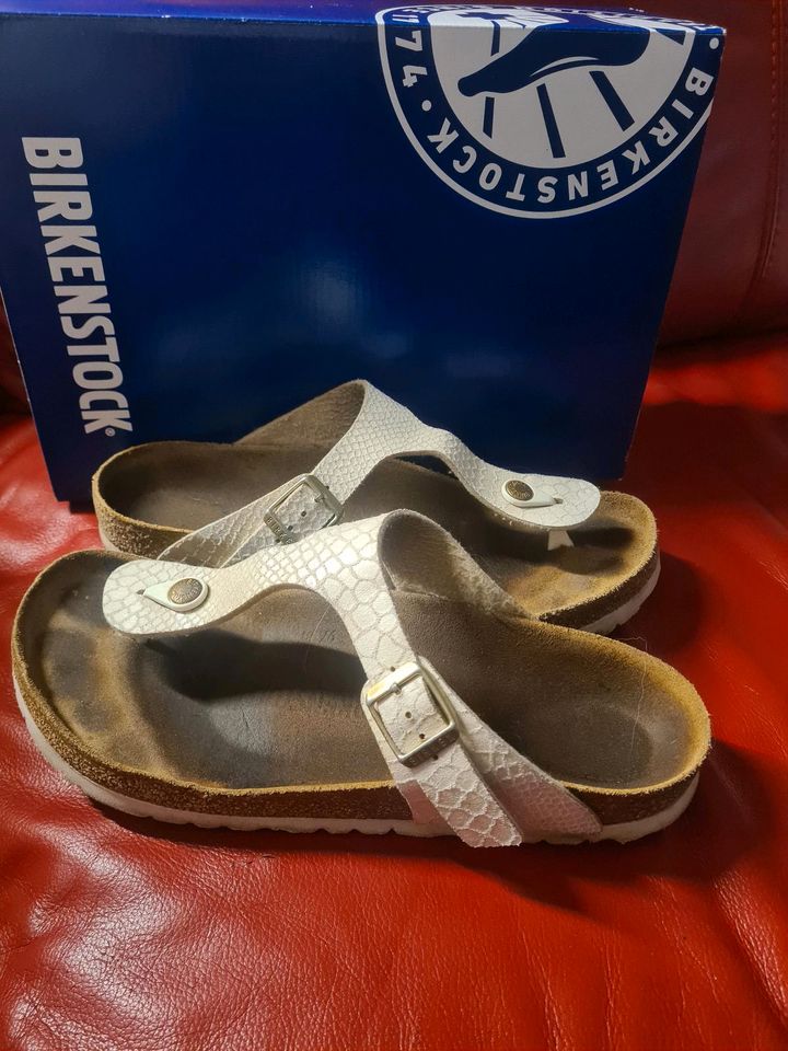 Birkenstock Gizeh Shiny Snake Gr. 40 Inklusive Versand in Langenfeld