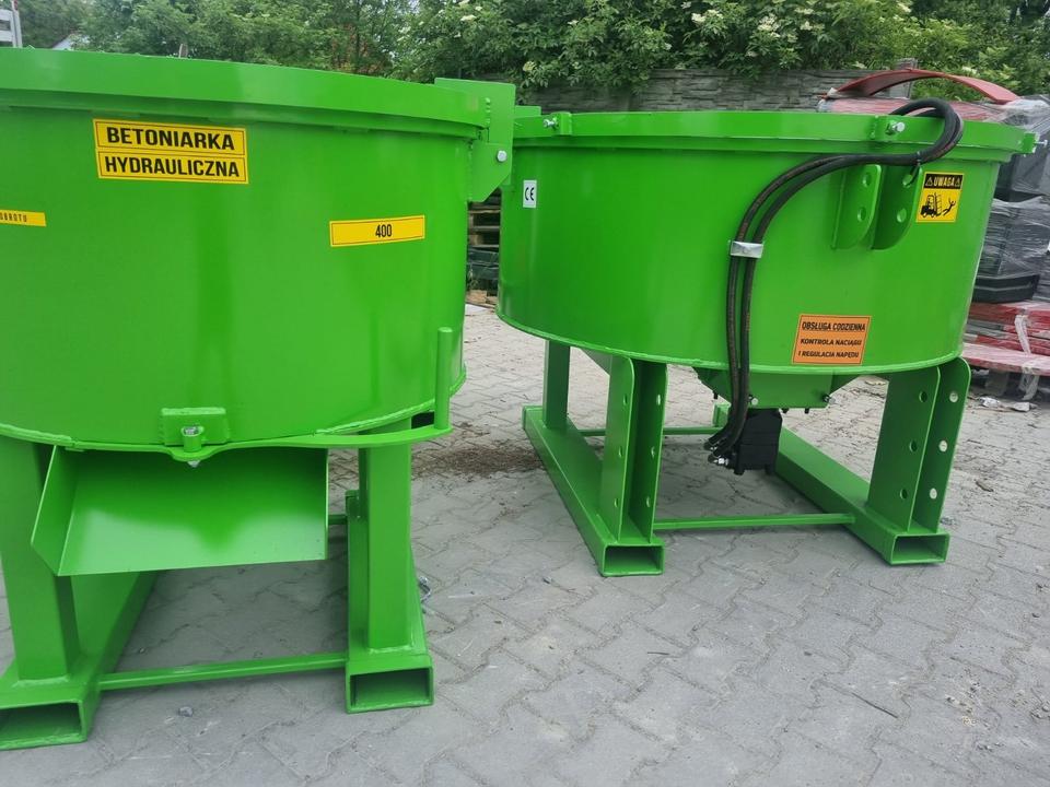Zwangsmischer Betonmischer 1000 L Hydraulisch Mixer Blender in Berlin