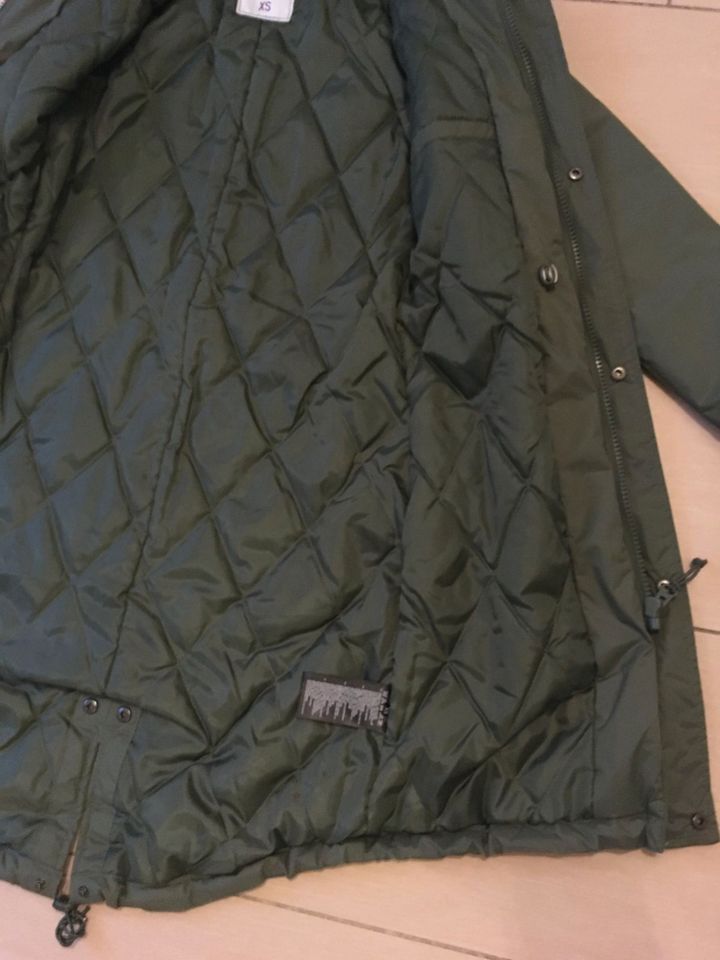 Gr.XS 34 NEU Damen Mantel Jacke Regenjacke Parka Reserved Brandit in Dortmund