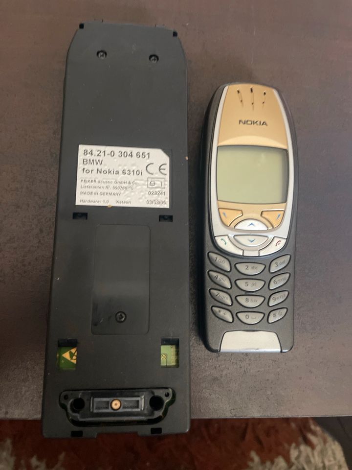 Nokia 6310i mit Ladenschale BMW in Neustadt