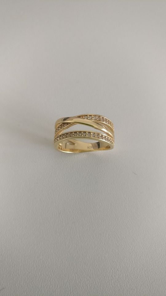 (Damen) Ring mit Diamanten gefunden in Kelkheim