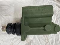 Hauptbremszylinder Master brake cylinder REO M35 US Trucks Hessen - Langgöns Vorschau