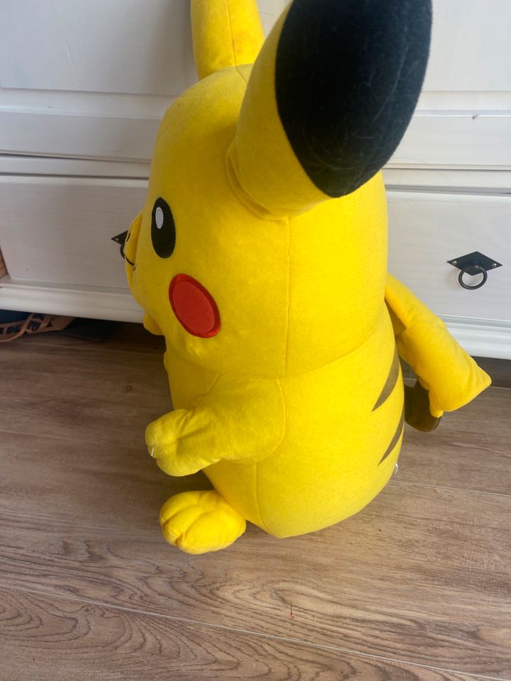 Pokémon Pikachu Stofftier in Remshalden