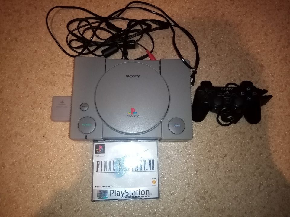 Playstation 1 Original Sony mit Final Fantasy VII in Aachen