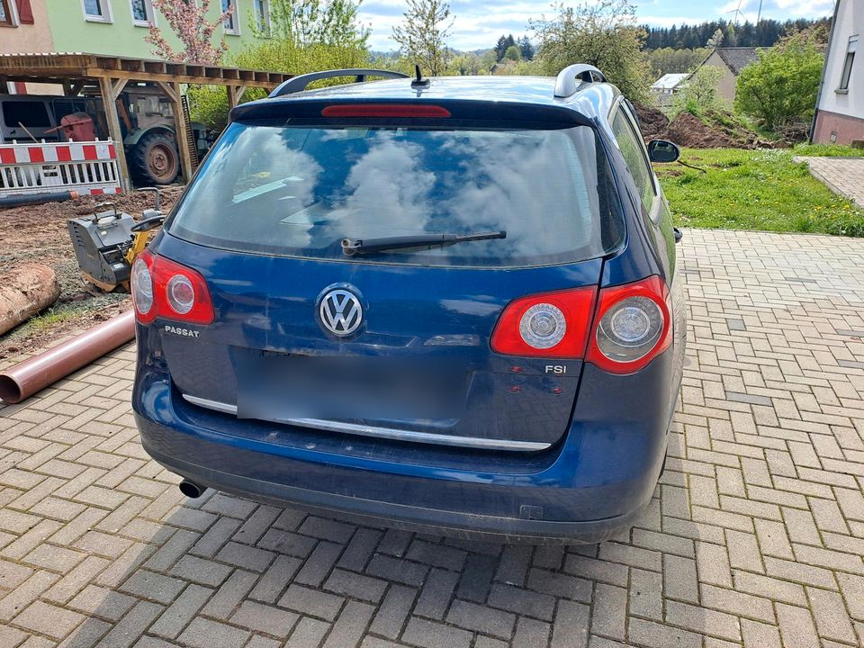 VW Passat 1.6 FSI in Nohfelden