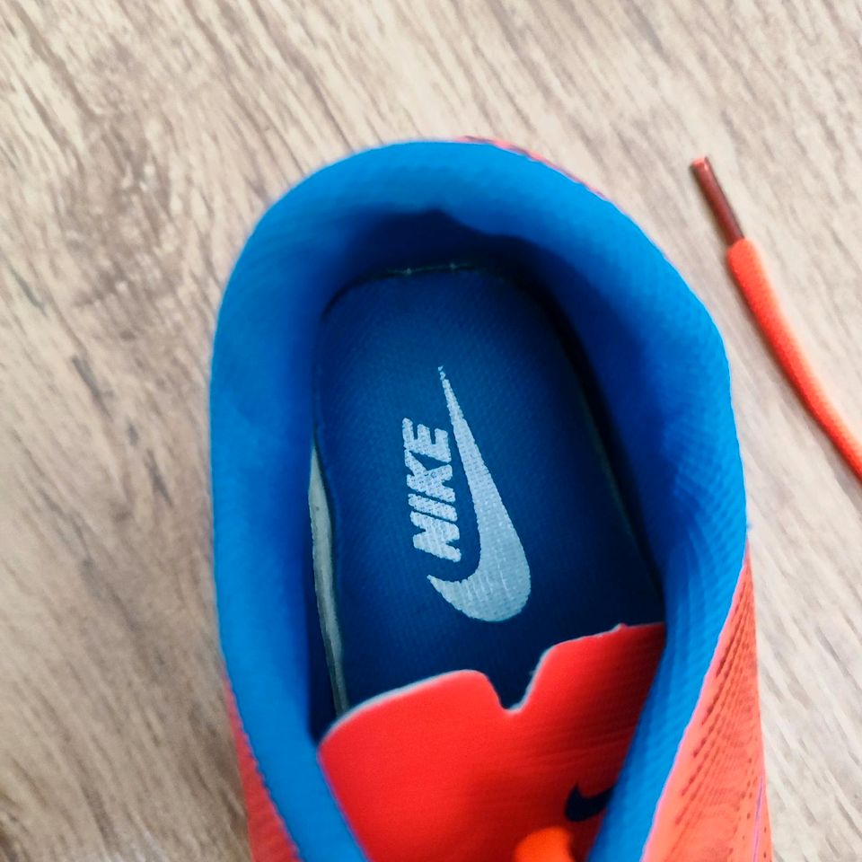 Fußballschuhe, Turnschuhe Nike  31 in Hannover