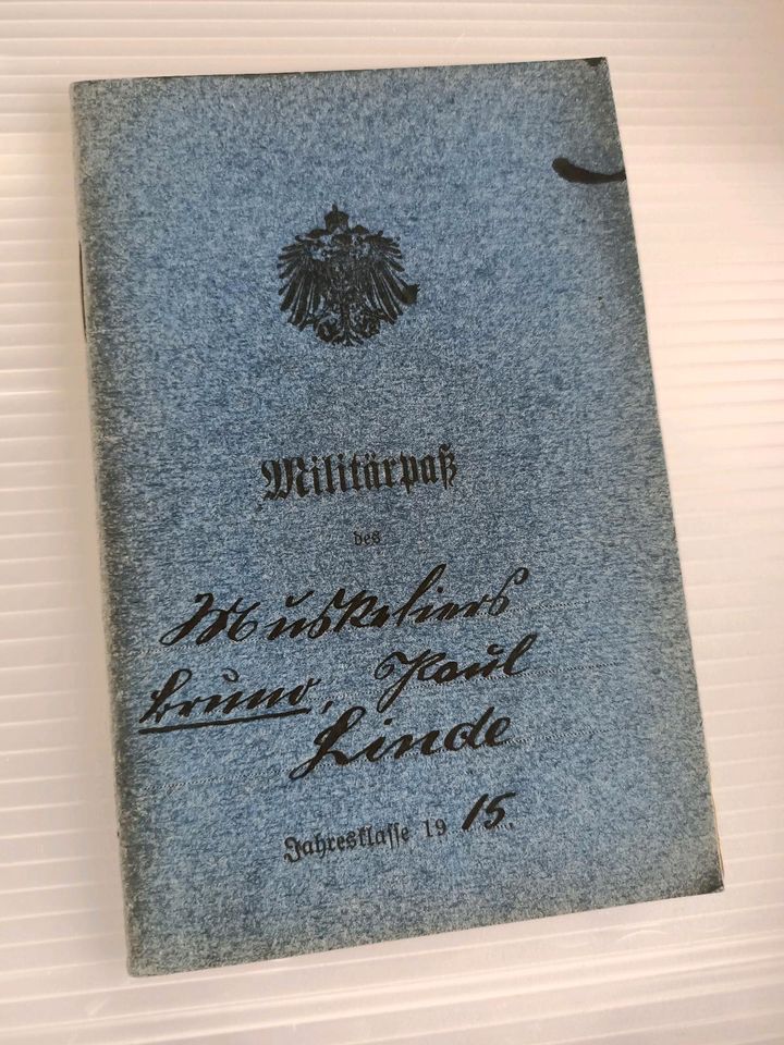 Alte Dokumente, Militärpäße, Soldbuch in Weil a. Lech