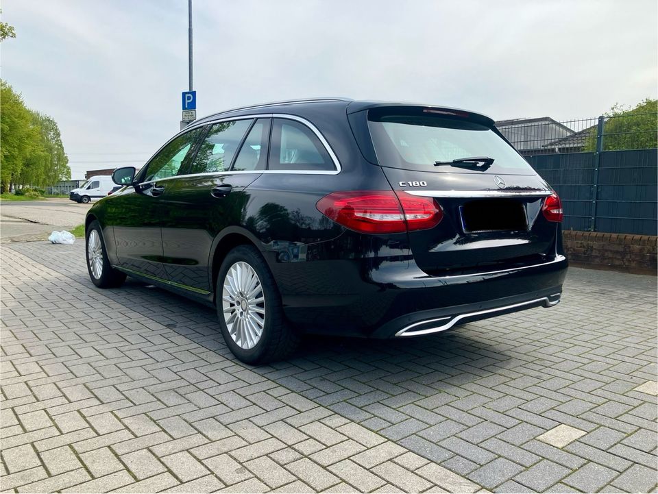 Mercedes C 180 T Avantgarde - scheckheftgepflegt/TÜV+Service neu in Wilhelmshaven