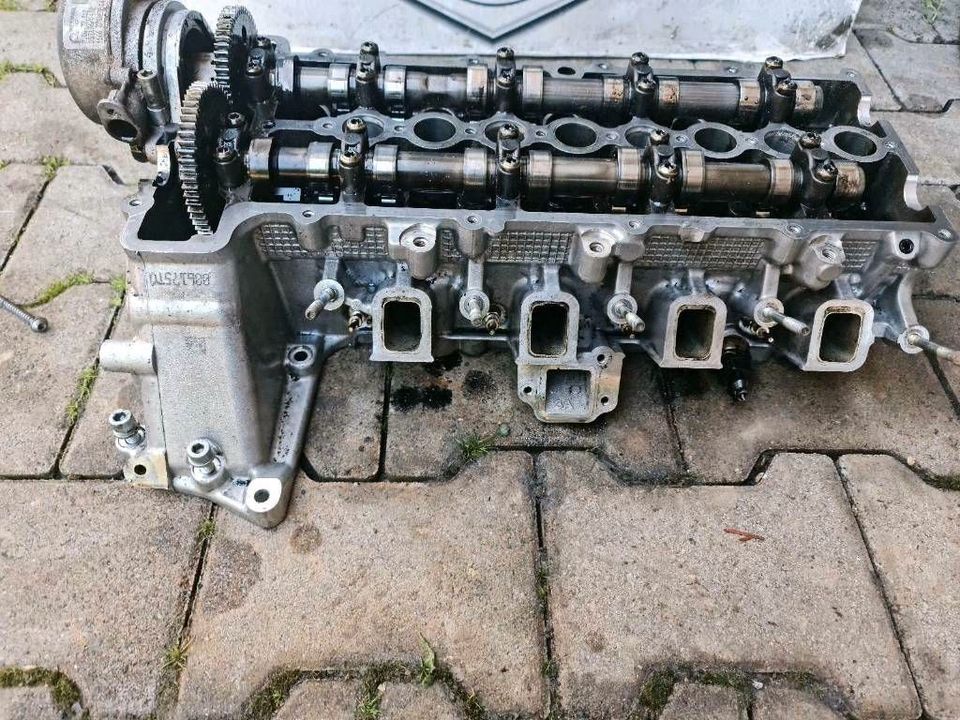 Bmw e90 e91 3er 320 D Zylinderkopf komplett top Diesel in Bochum