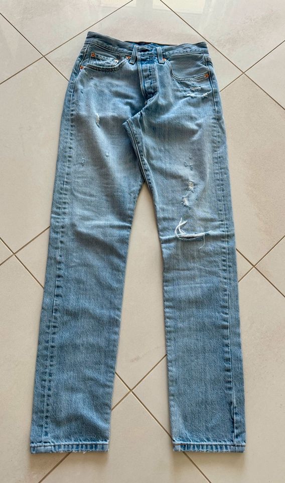 Levi Strauss Damen Jeans 27/32 in Wuppertal