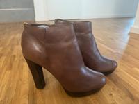 Michael Kors Stiefeletten Schuhe Stiefel Größe 41 Harburg - Hamburg Hausbruch Vorschau