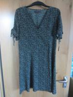 NEU Sommerkleid Wickelkleid Kleid Größe 44 Hessen - Ober-Ramstadt Vorschau