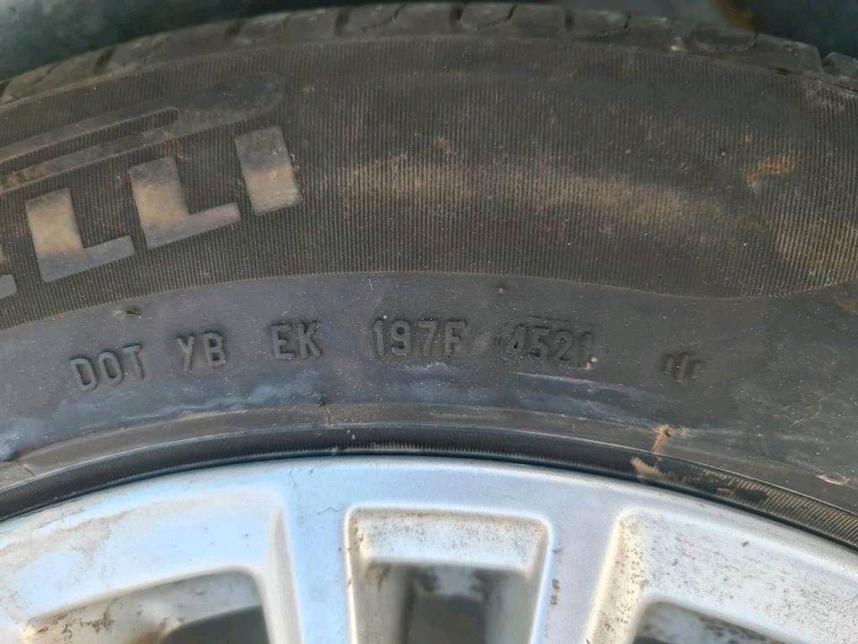 2 Sommerräder Ford 235/55 R17 103Y Pirelli 45/21 in Kritzmow