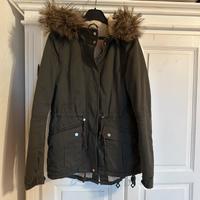 Winterjacke H&M Gr. 36 kakigrün Bayern - Künzing Vorschau