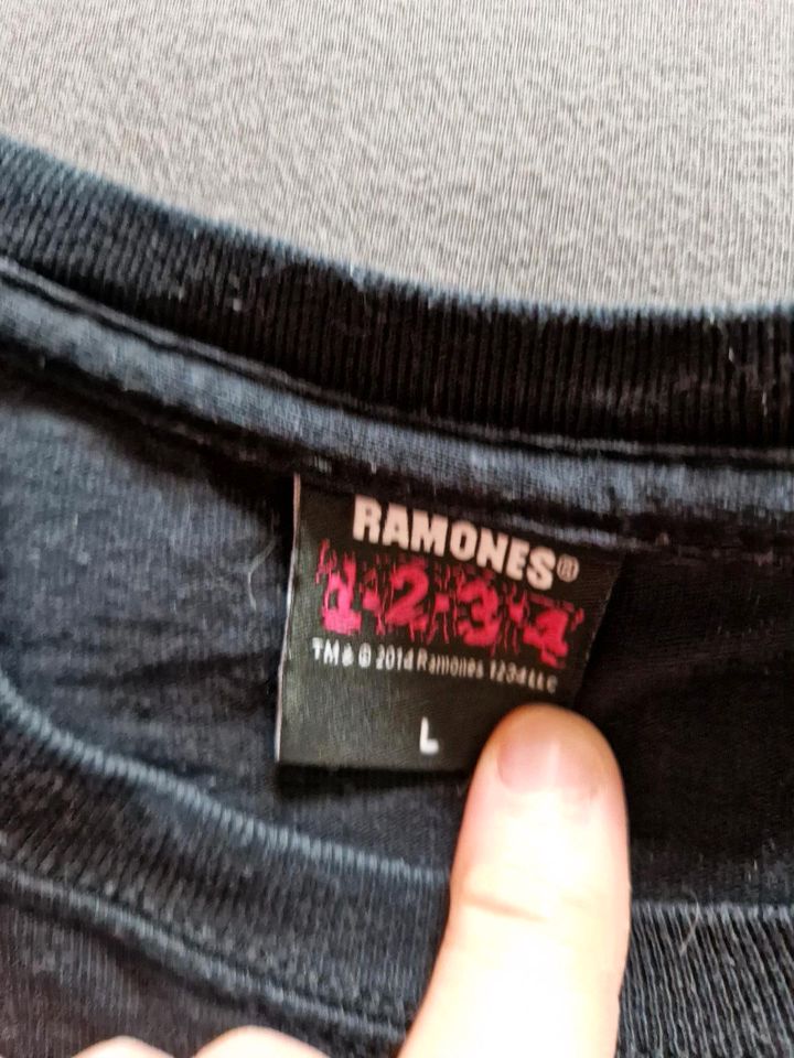 Ramones T-Shirt Large und NOFX Melvin Shirt Punk in Lautertal