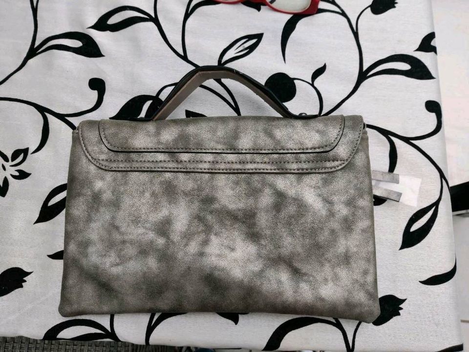 Clutch Tasche neu in Dortmund