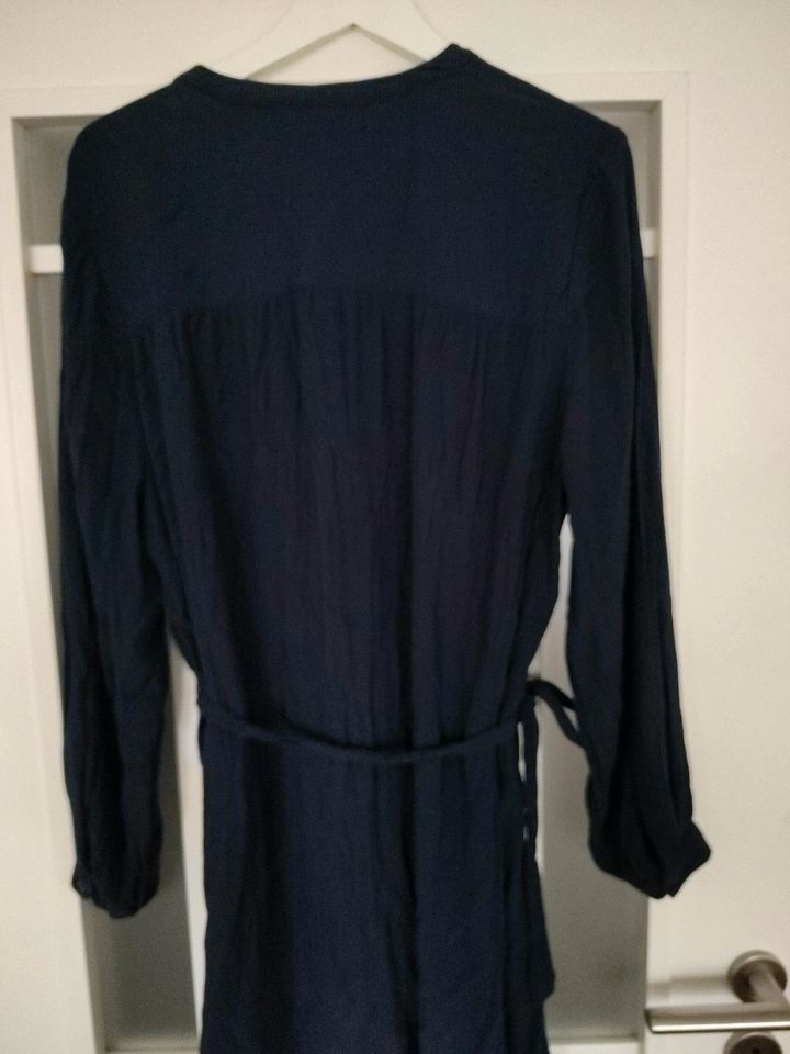 Kleid Gr  XL in Hohenhameln