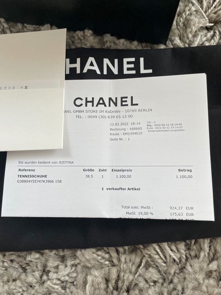 Chanel Sneaker High Top in Berlin