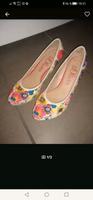 Damen Pumps / High Heels mit Blumenmuster. Neu. gr 39. Nordrhein-Westfalen - Mönchengladbach Vorschau